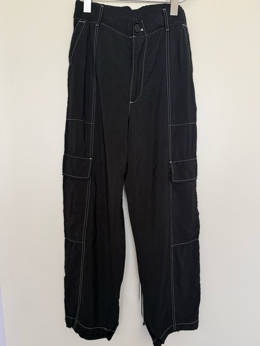 Vintage GAP 90s Y2K Black Parachute Utility Cargo Pants White Stitching Medium